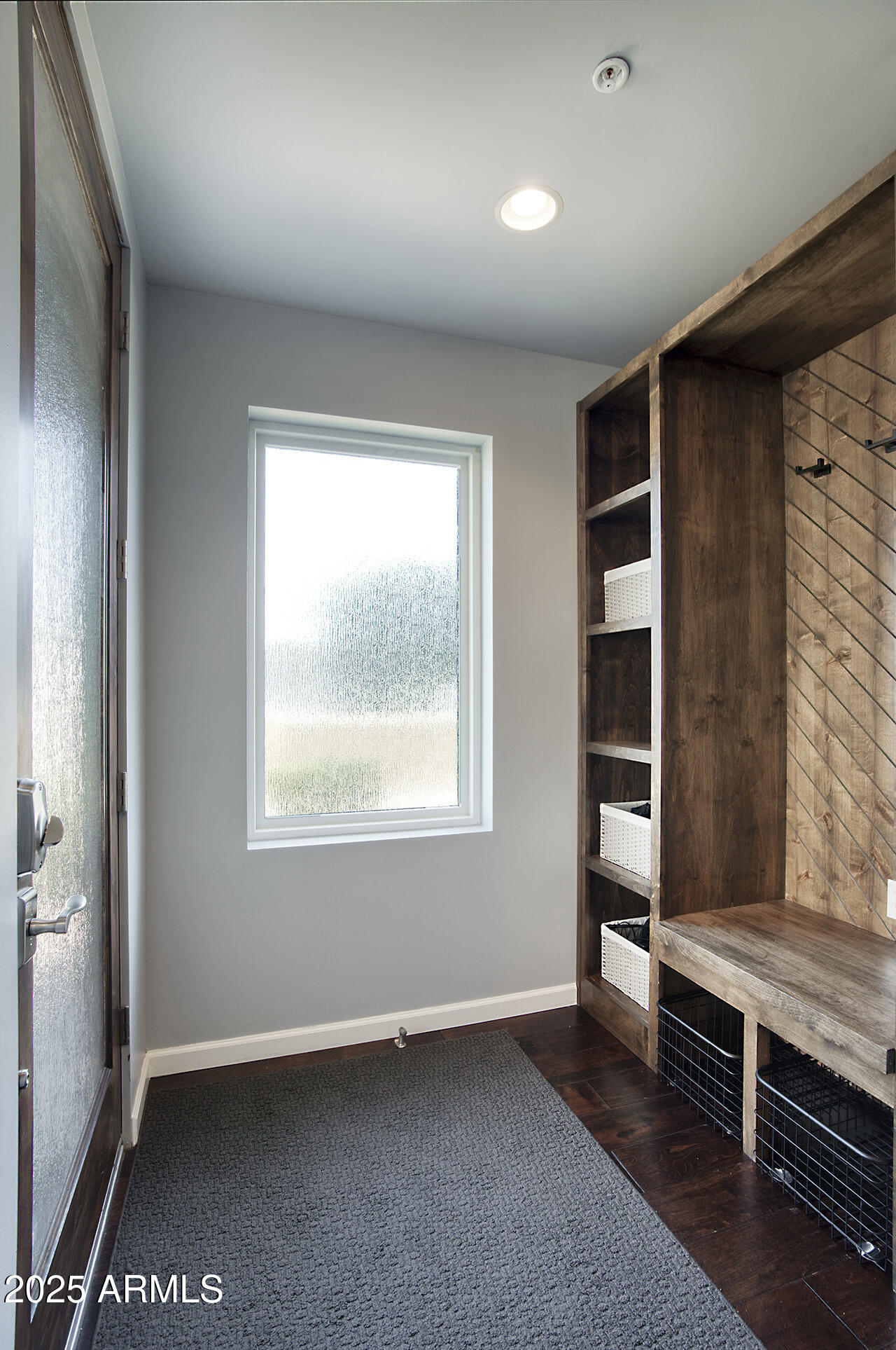 5010 North 34th Street, Unit 3 Phoenix, AZ 85018 - Photo 9 of 28 Entrance built in.