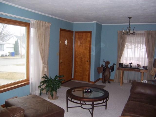 408 West Green Street Butler, IN 46721 - Photo 2 of 18