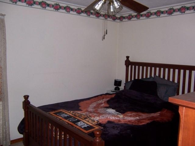 408 West Green Street Butler, IN 46721 - Photo 9 of 18