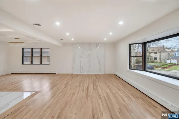 $1,479,000 | 468 Morse Avenue, Ridgefield, NJ 07657