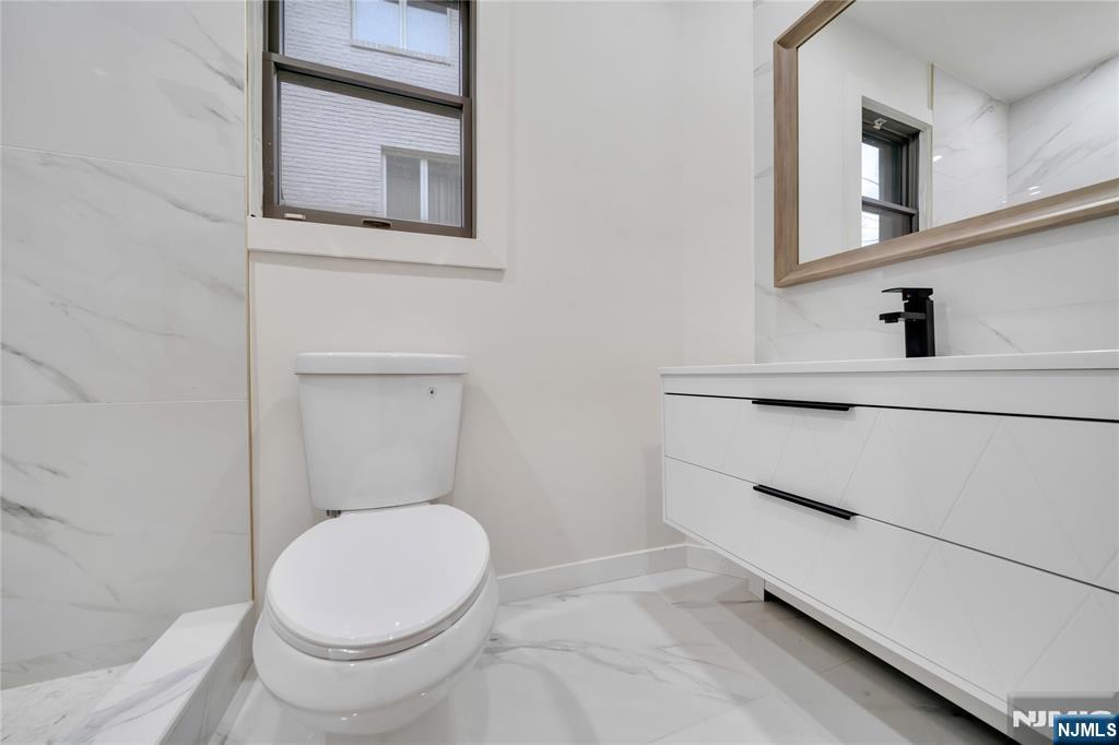 468 Morse Avenue Ridgefield, NJ 07657 - Photo 22 of 27