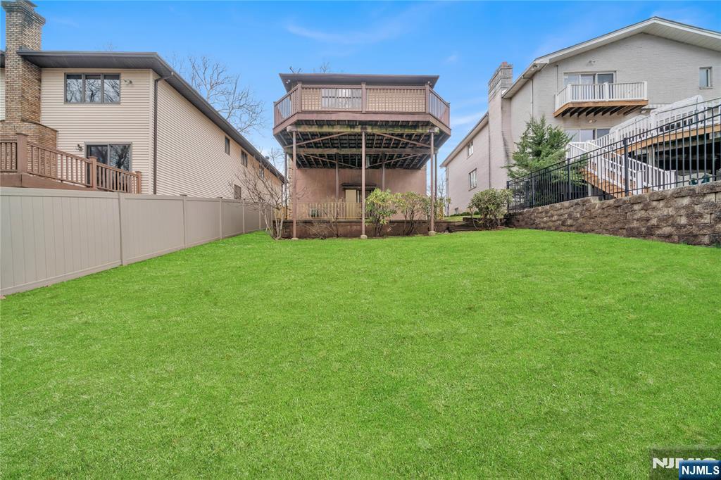 468 Morse Avenue Ridgefield, NJ 07657 - Photo 26 of 27