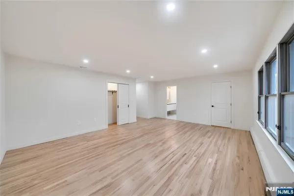 $1,479,000 | 468 Morse Avenue, Ridgefield, NJ 07657