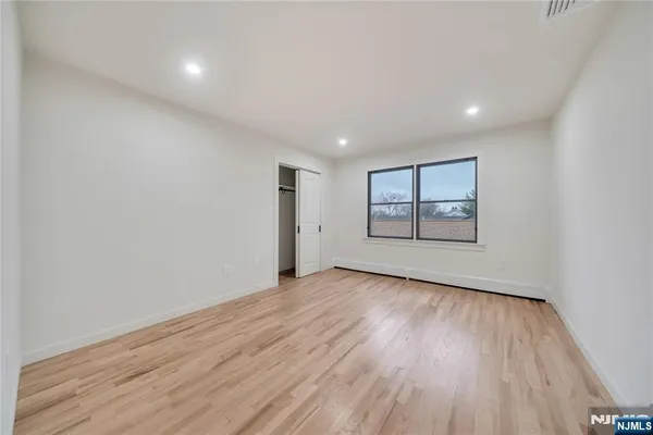 $1,479,000 | 468 Morse Avenue, Ridgefield, NJ 07657