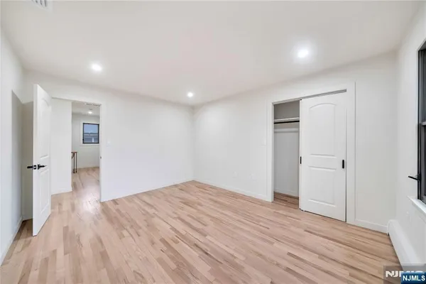 $1,479,000 | 468 Morse Avenue, Ridgefield, NJ 07657