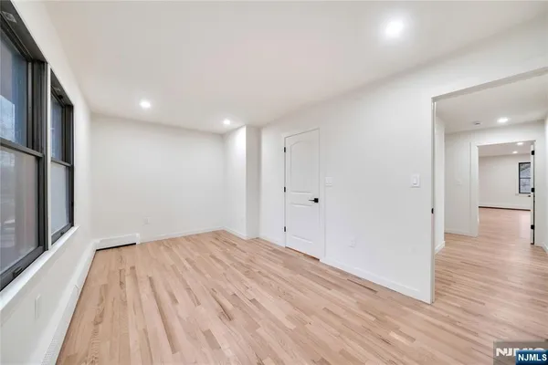 $1,479,000 | 468 Morse Avenue, Ridgefield, NJ 07657