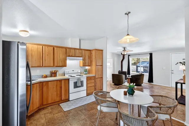 $365,000 | 21018 North Myrtle Street, Colbert, WA 99005