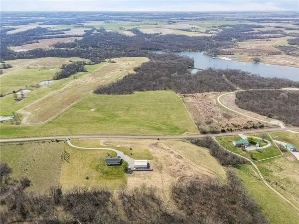 $549,000 | 7451 State Route, Rea, MO 64480