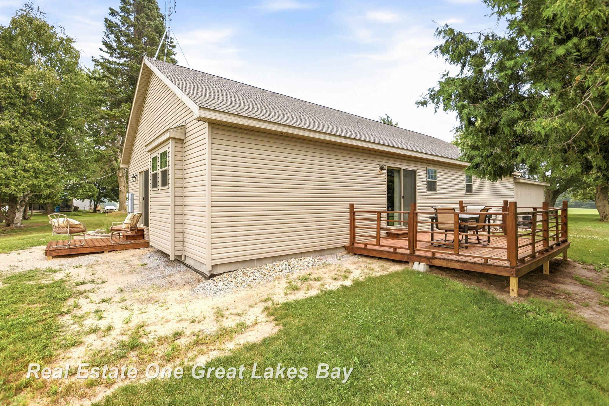 6801 Standish Road Bentley, MI 48613 - Photo 43 of 50