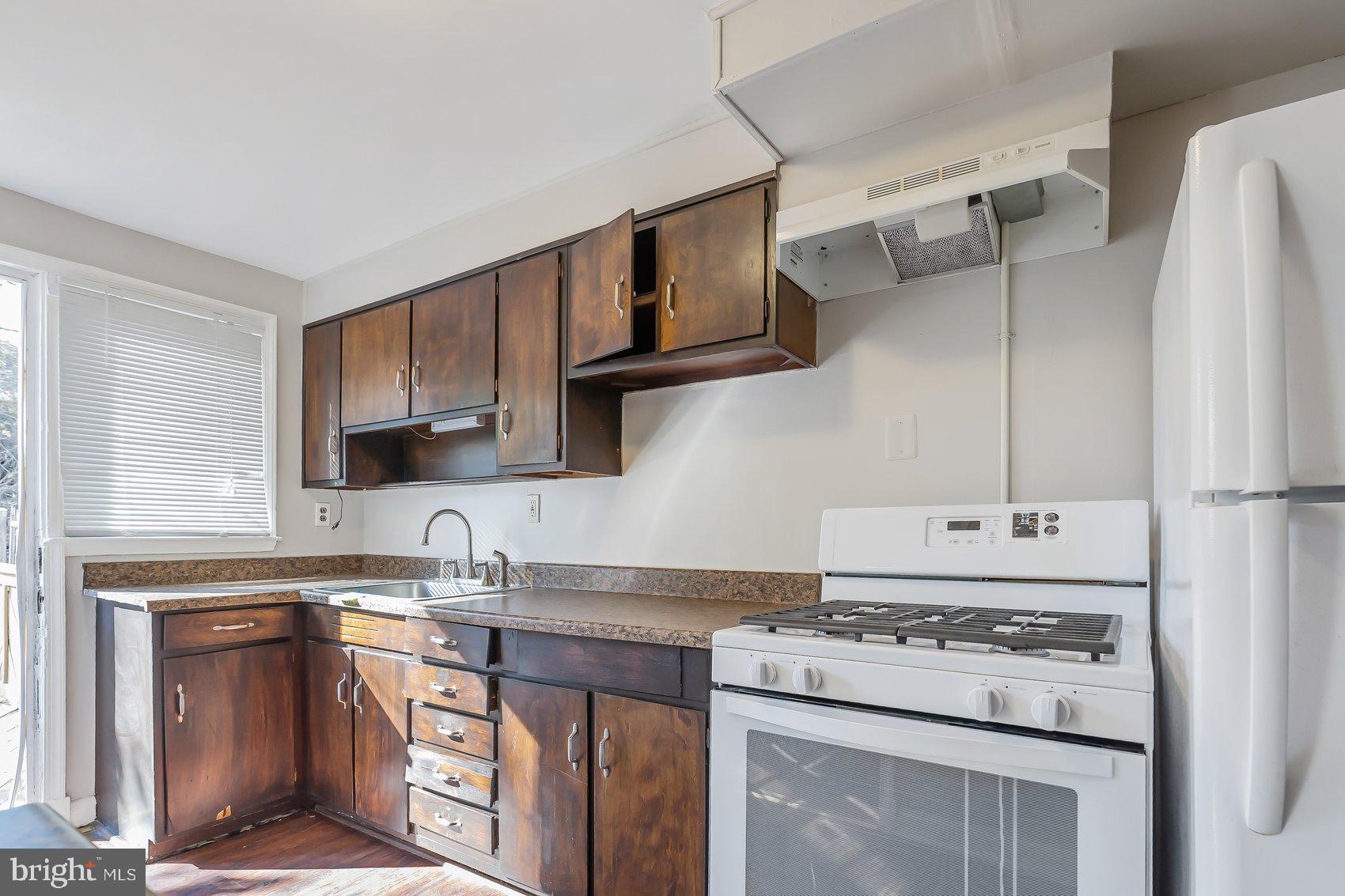 1202 Newfield Road Gwynn Oak, MD 21207 - Photo 16 of 33 Kitchen