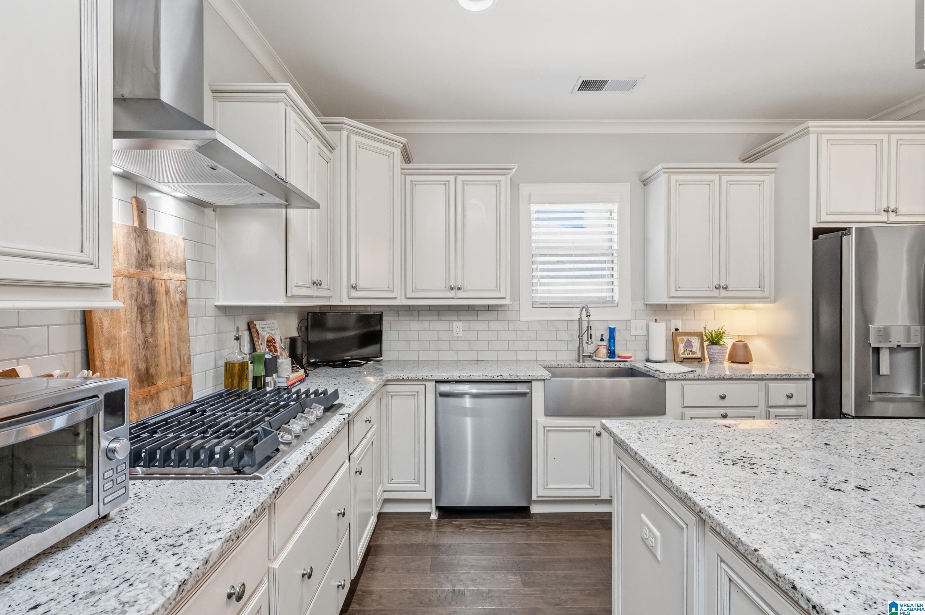 2752 Montauk Road Birmingham, AL 35226 - Photo 6 of 90