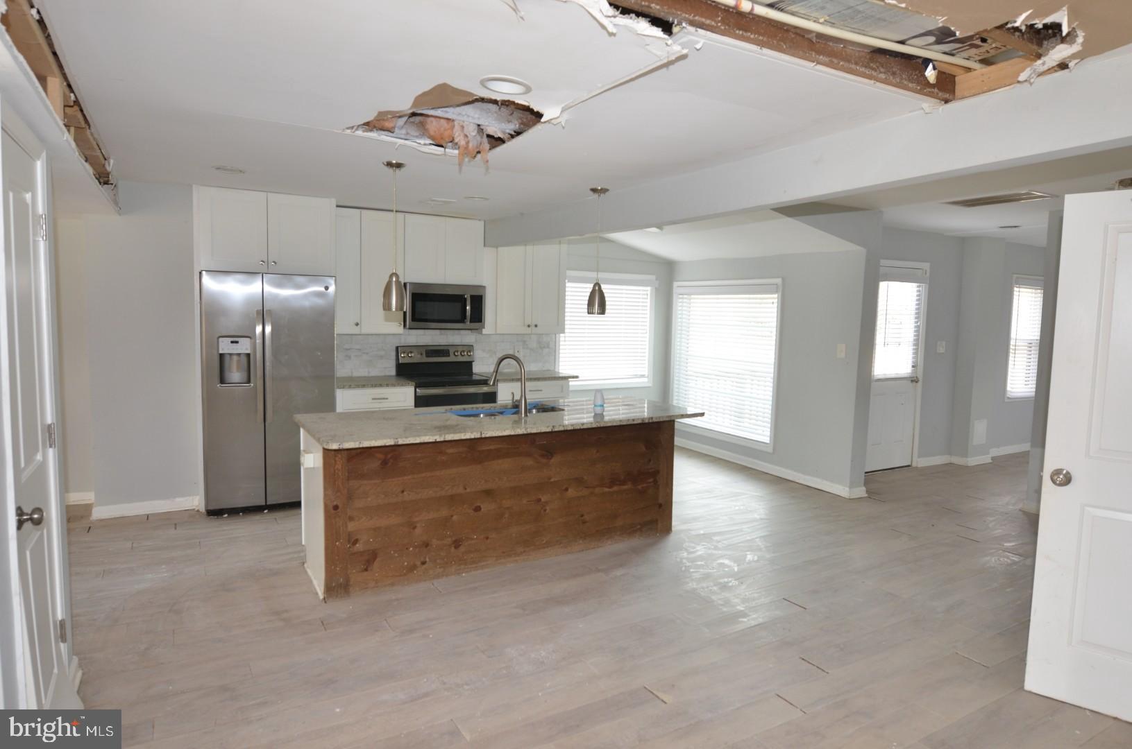 11314 Tippett Road Clinton, MD 20735 - Photo 7 of 21 Kitchen