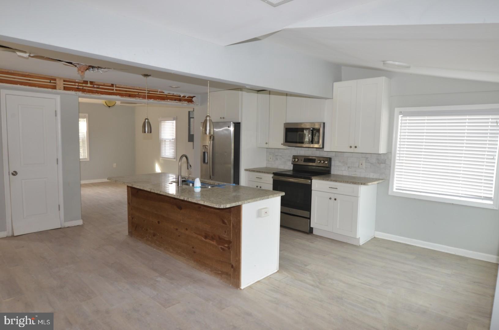 11314 Tippett Road Clinton, MD 20735 - Photo 8 of 21 Kitchen