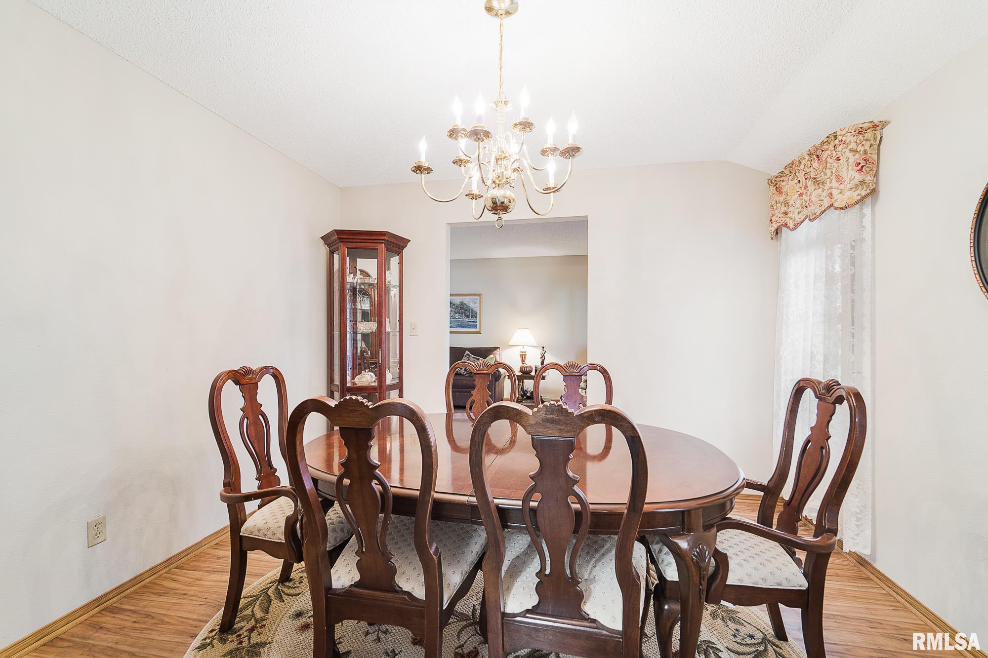 4136 Hazelcrest Road Springfield, IL 62703 - Photo 12 of 27