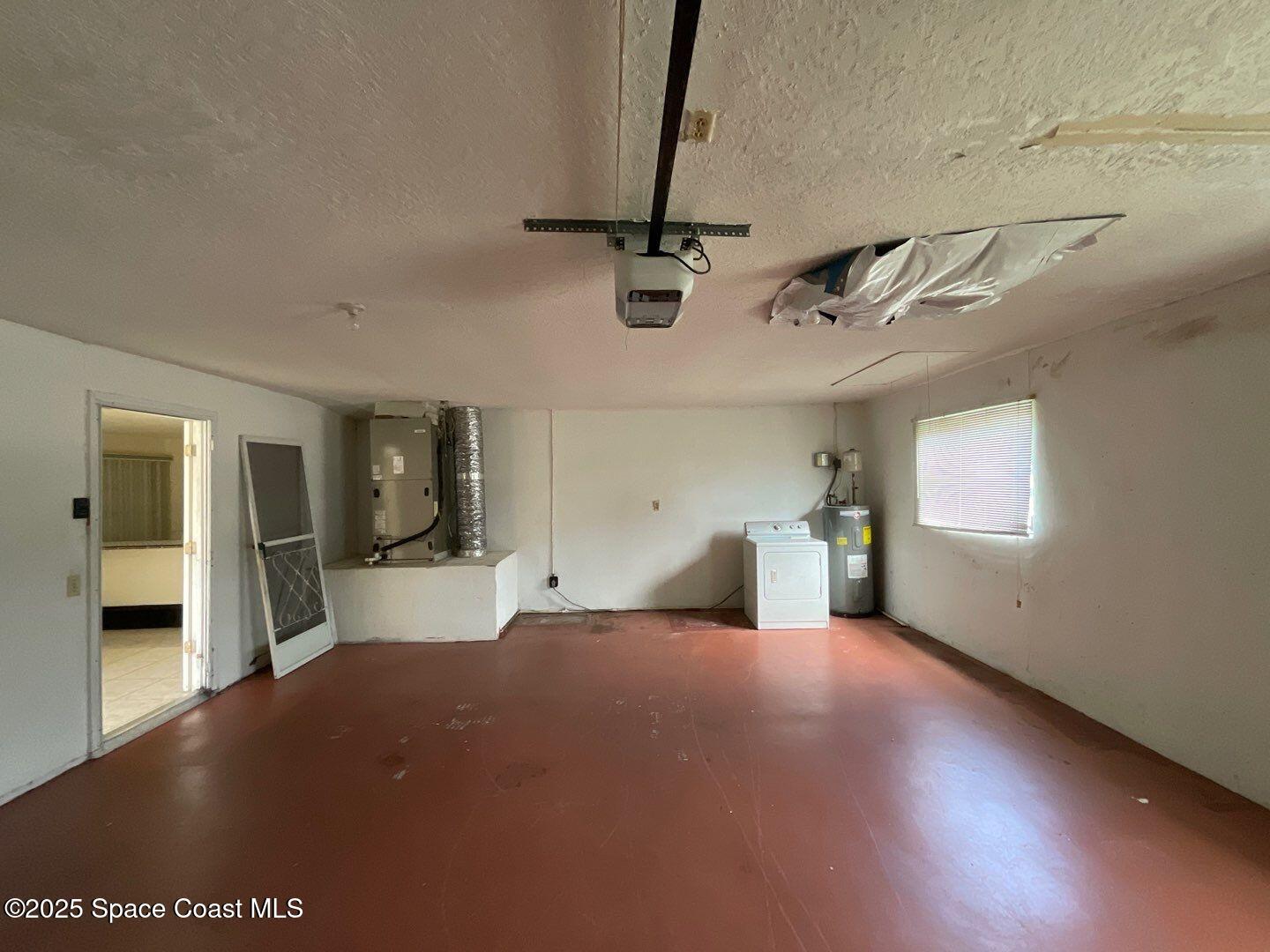 617 Walker Street Melbourne, FL 32901 - Photo 36 of 38 a view of a livingroom with a fireplace
