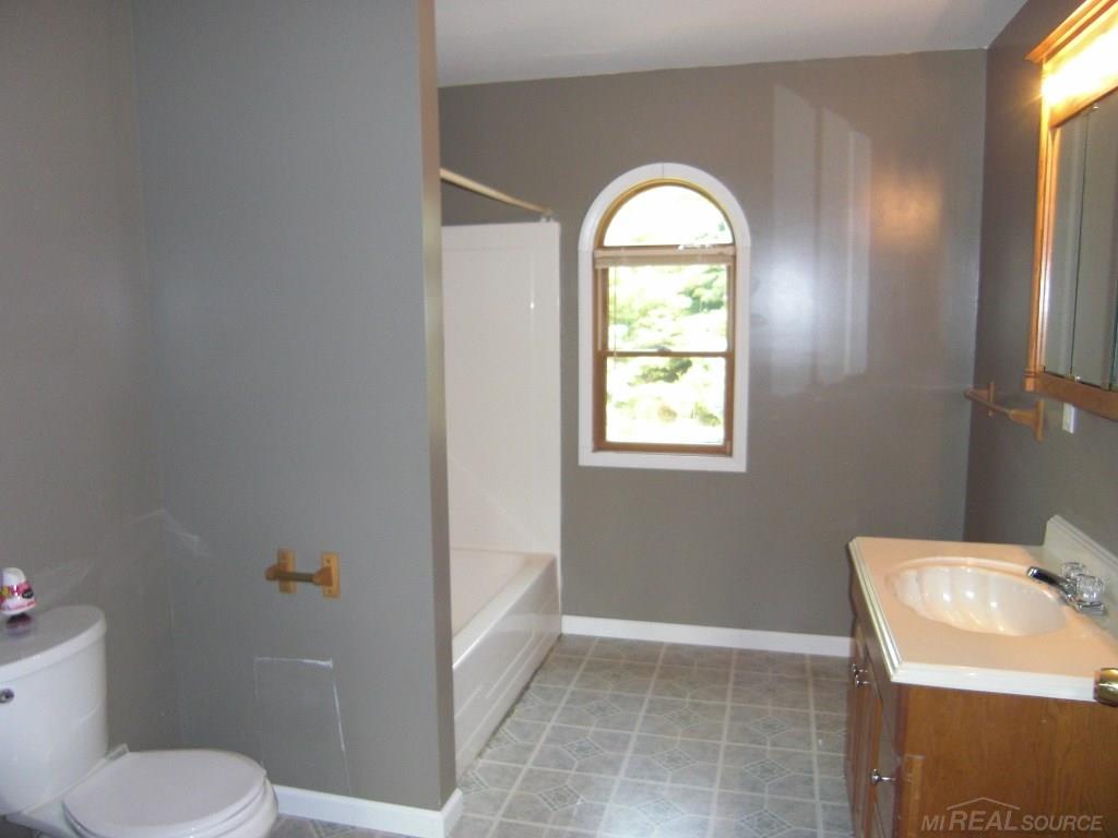 6230 East Deckerville Road Deckerville, MI 48427 - Photo 11 of 31