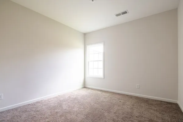 a view of empty room with window