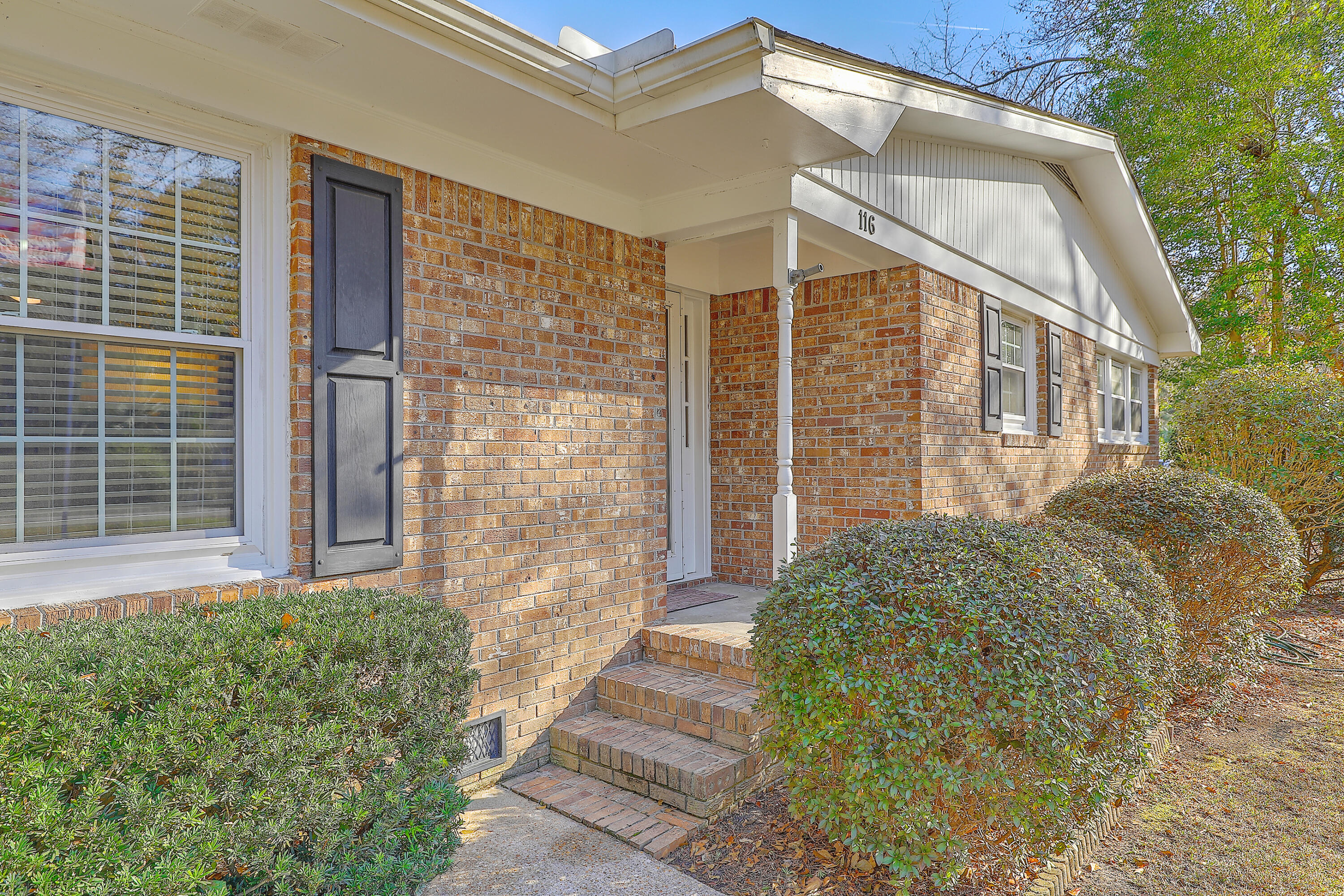 116 Reynolds Road Summerville, SC 29483 - Photo 8 of 55 Front Entry