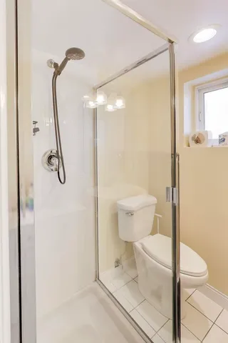 $399,000 | 109 South Grove Avenue, Unit 1N, Oak Park, IL 60302