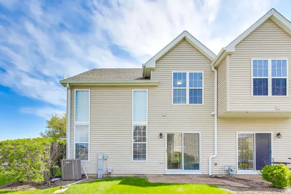 $3,000 | 2219 Rossiter Parkway, Plainfield, IL 60586
