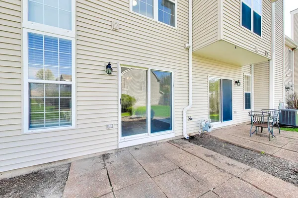 $3,000 | 2219 Rossiter Parkway, Plainfield, IL 60586