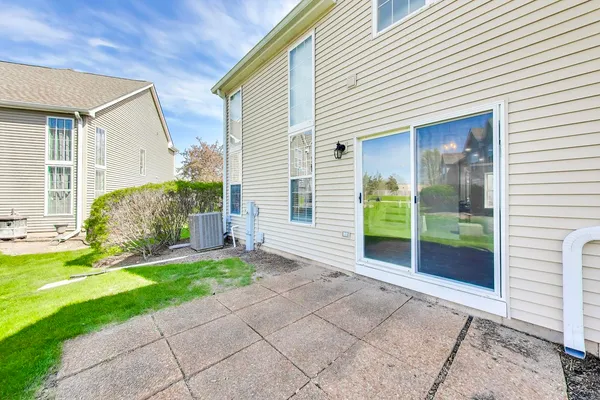 $3,000 | 2219 Rossiter Parkway, Plainfield, IL 60586