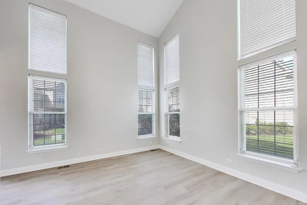 $3,000 | 2219 Rossiter Parkway, Plainfield, IL 60586