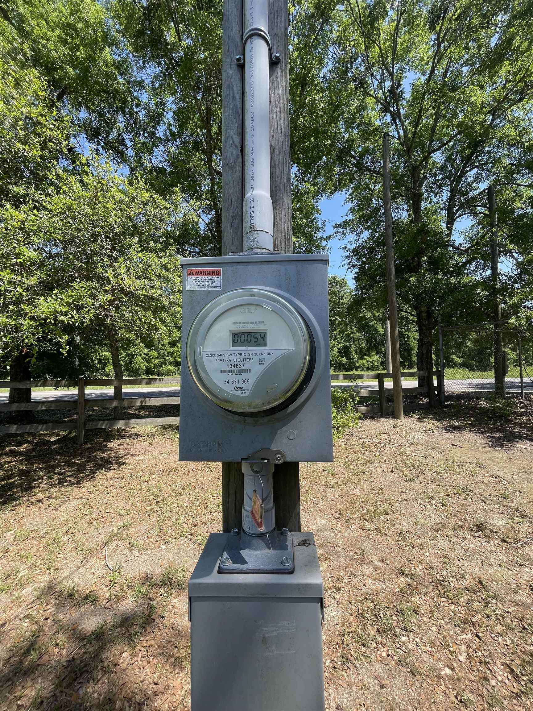 9289 County Road 65 Foley, AL 36535 - Photo 5 of 7 Temp Power Pole
