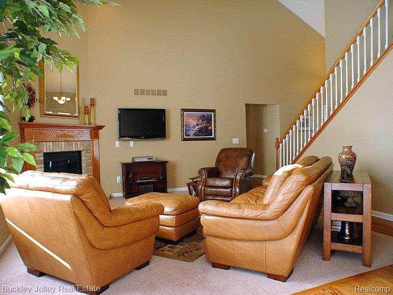 8119 Boulder Ridge Court Brighton, MI 48116 - Photo 3 of 16 Great Room