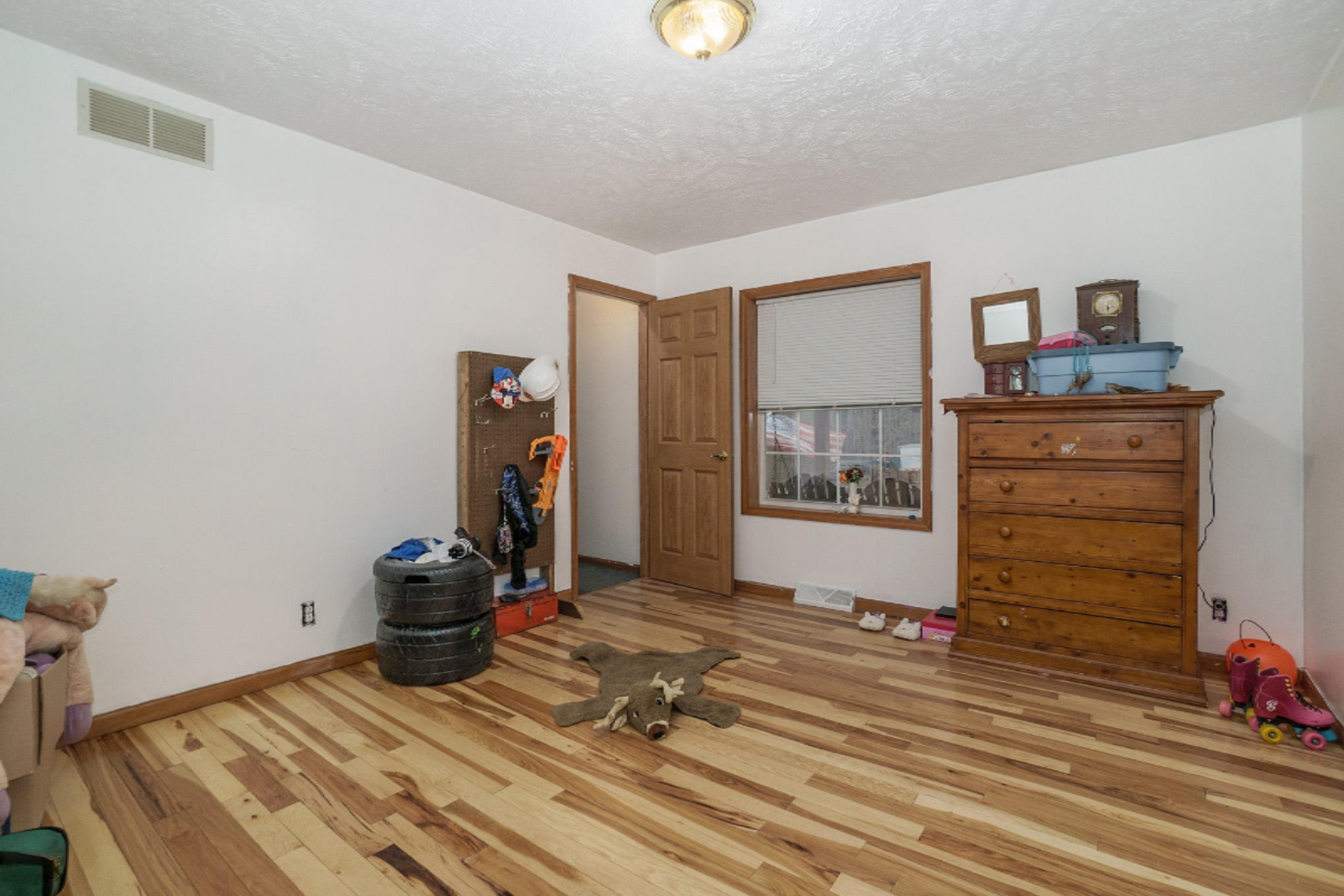 15022 Jenkins Road Bellevue, MI 49021 - Photo 12 of 19 DNG 15022 JENKINS RD_25