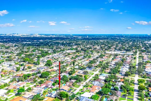 $706,000 | 5117 Cleveland Street, Hollywood, FL 33021