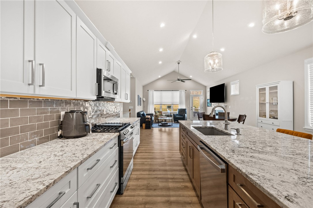 57 Thompson Lane Canandaigua City, NY 14424 - Photo 18 of 48