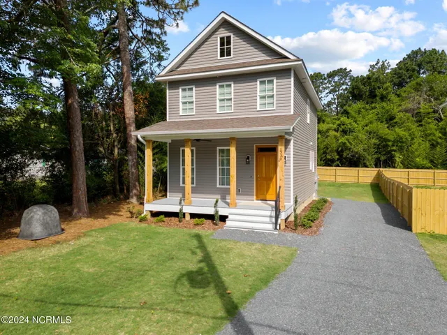 $2,200 | 1330 North Rdg Street, Southern Pines, NC 28387