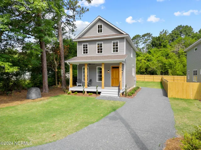 $2,200 | 1330 North Rdg Street, Southern Pines, NC 28387