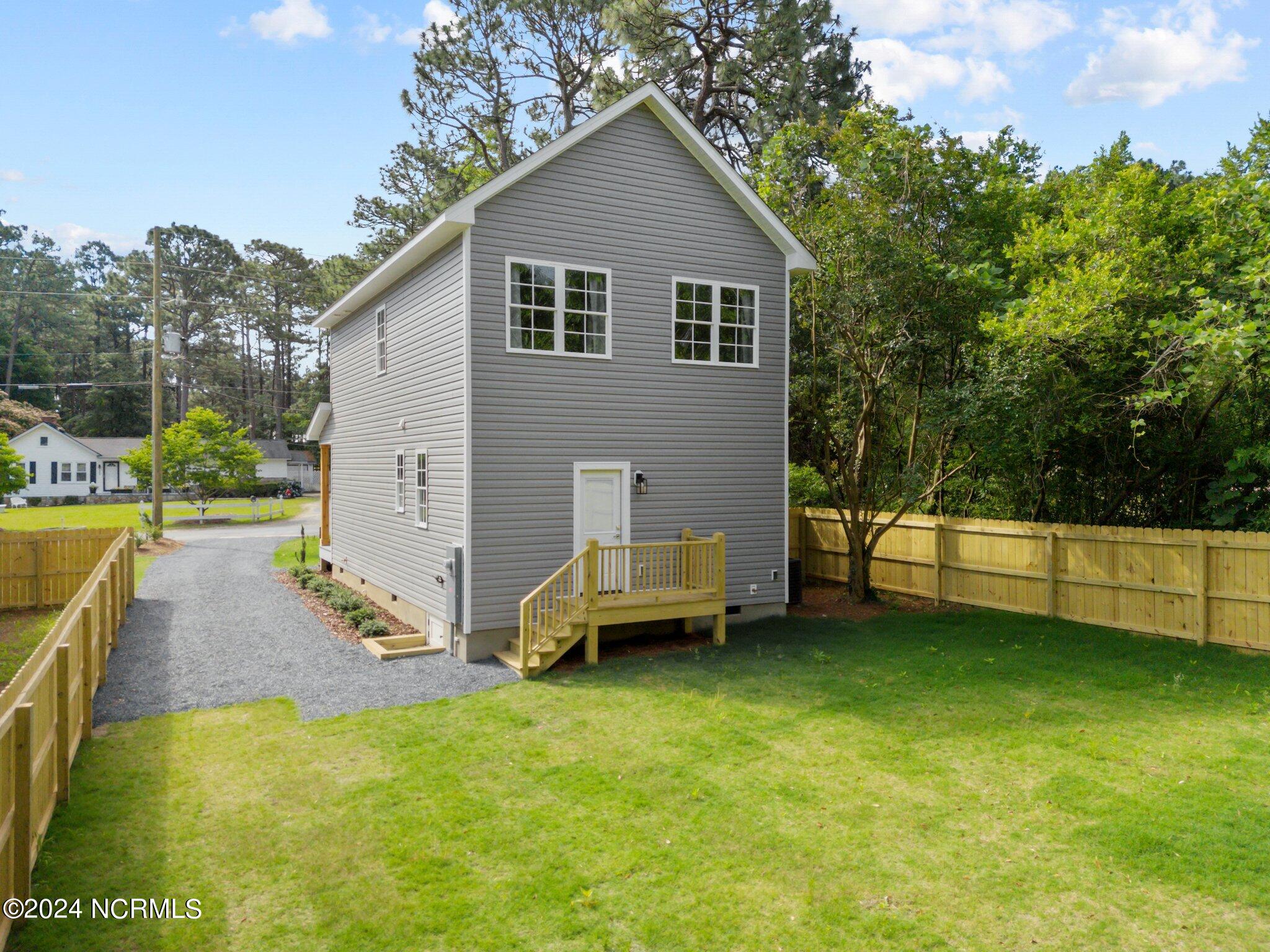 1330 North Rdg Street Southern Pines, NC 28387 - Photo 6 of 38 Back yard