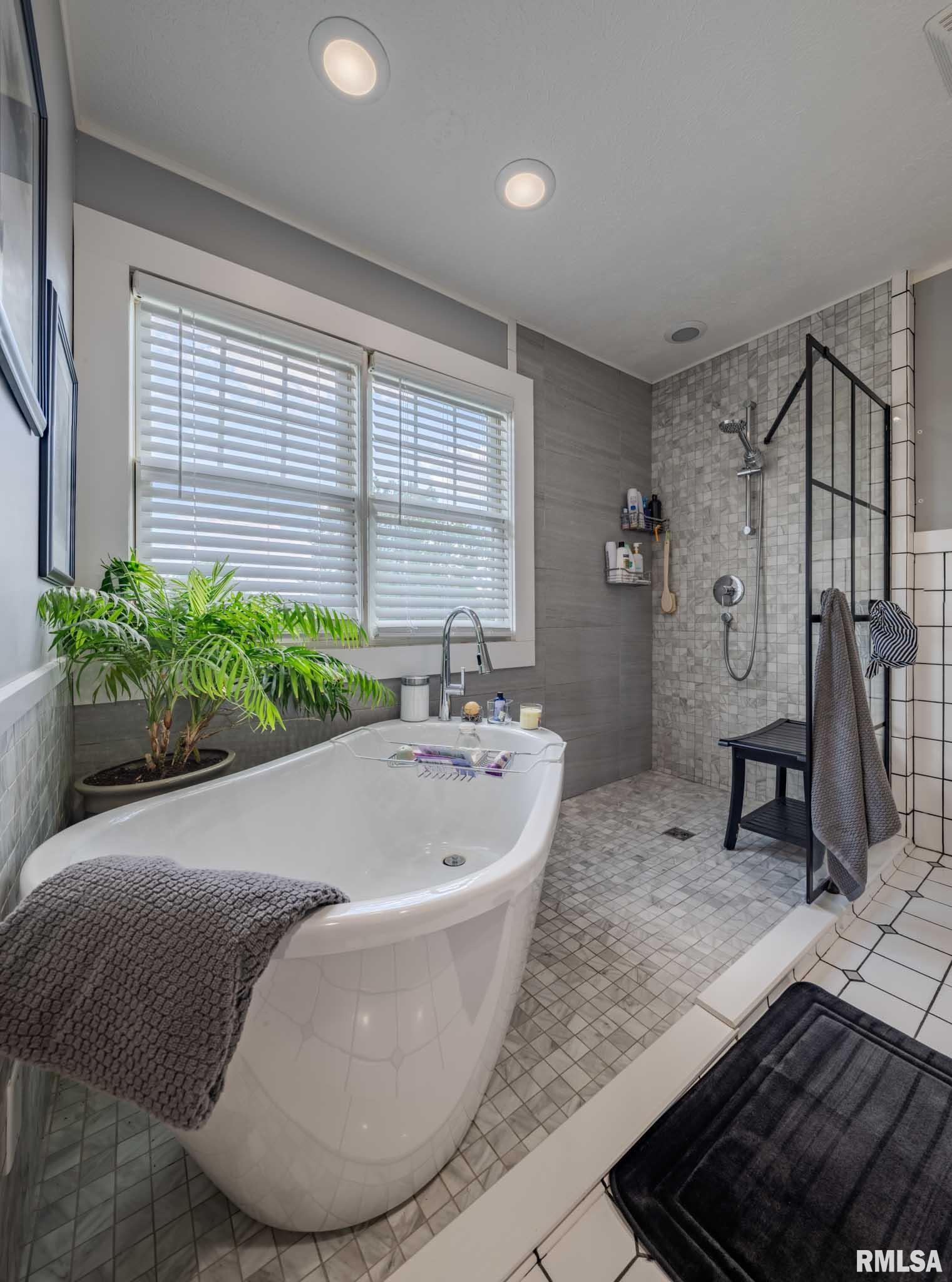 3160 Sycamore Road Carterville, IL 62918 - Photo 31 of 58 Gallery Image 31