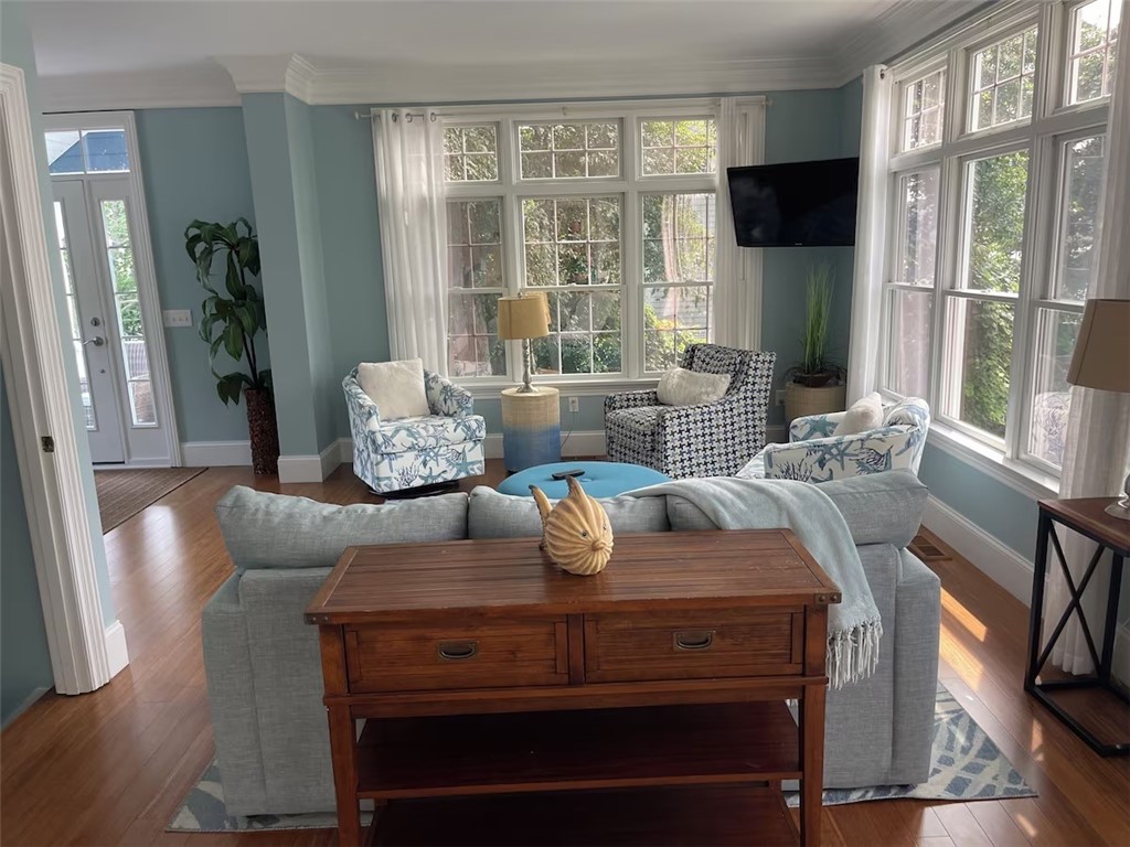 117 Camden Road Narragansett, RI 02882 - Photo 13 of 25