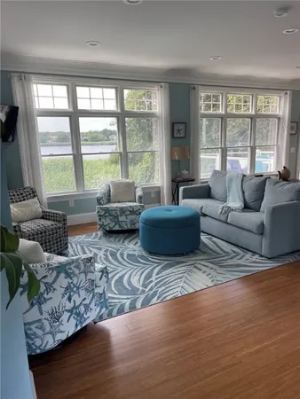 $4,000 | 117 Camden Road, Narragansett, RI 02882