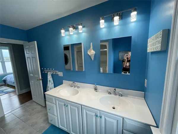 $4,000 | 117 Camden Road, Narragansett, RI 02882