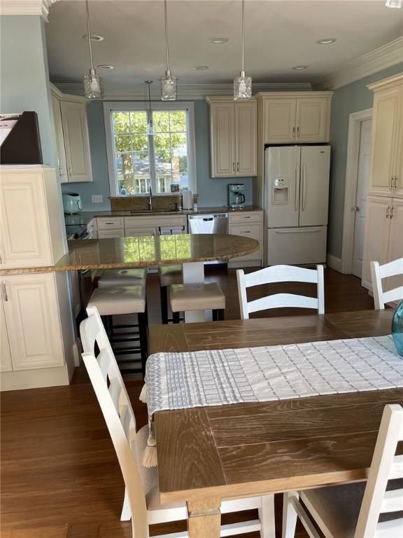 117 Camden Road Narragansett, RI 02882 - Photo 6 of 25