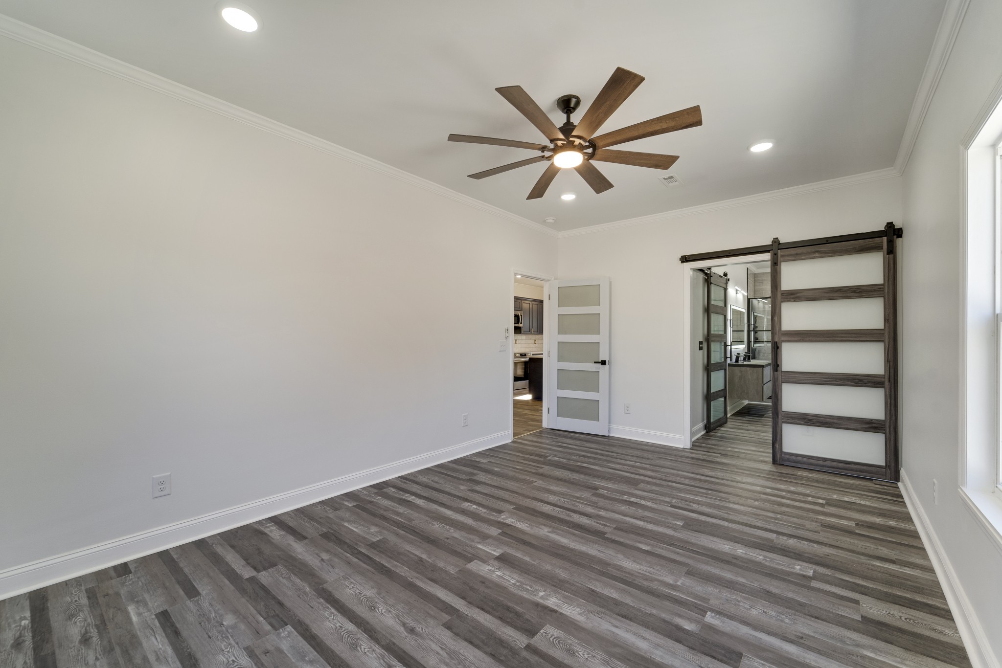 307 Wall Street Mount Pleasant, TN 38474 - Photo 16 of 33 a view of empty room with wooden floor