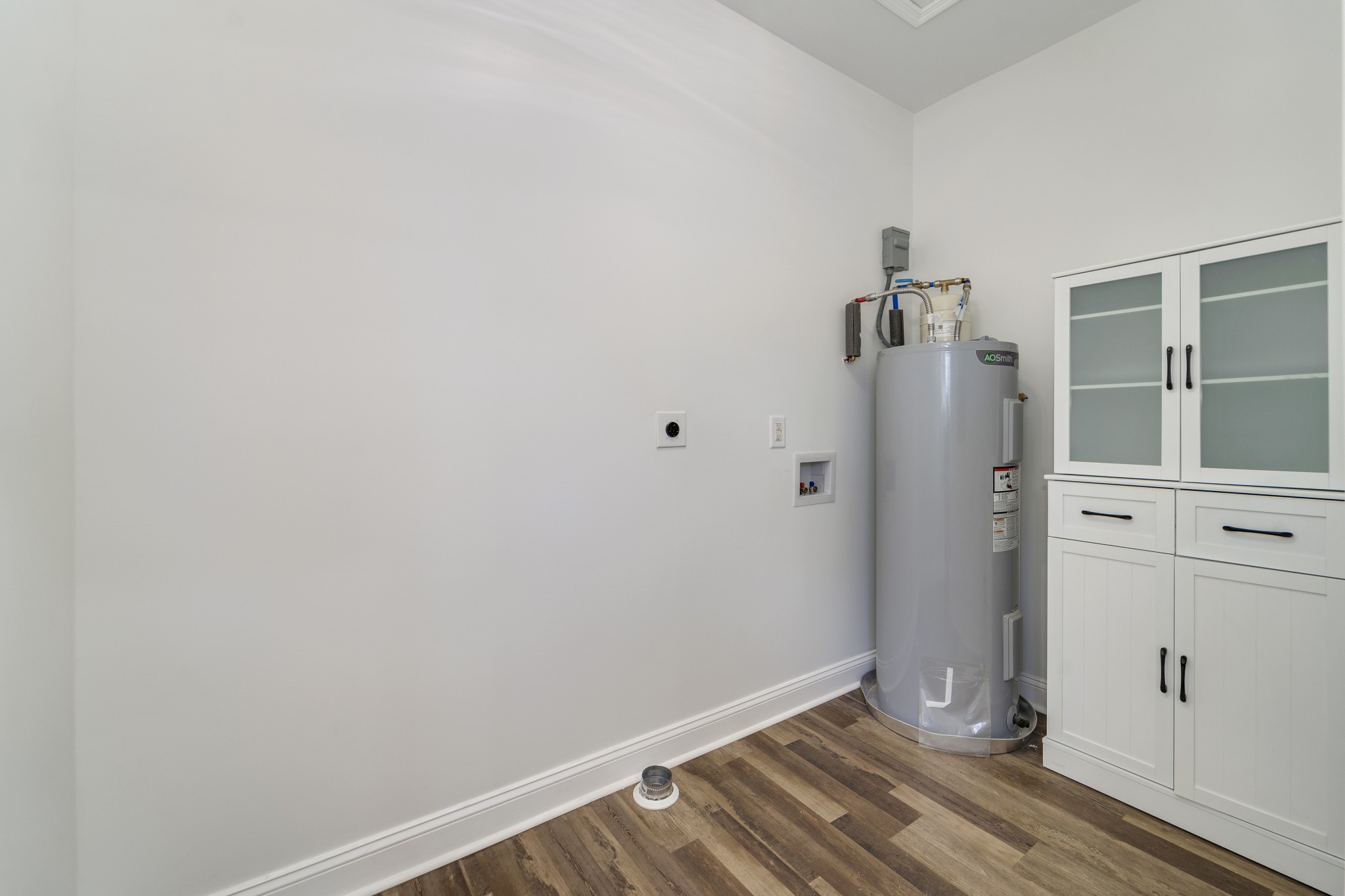 307 Wall Street Mount Pleasant, TN 38474 - Photo 28 of 33 a view of wooden floor