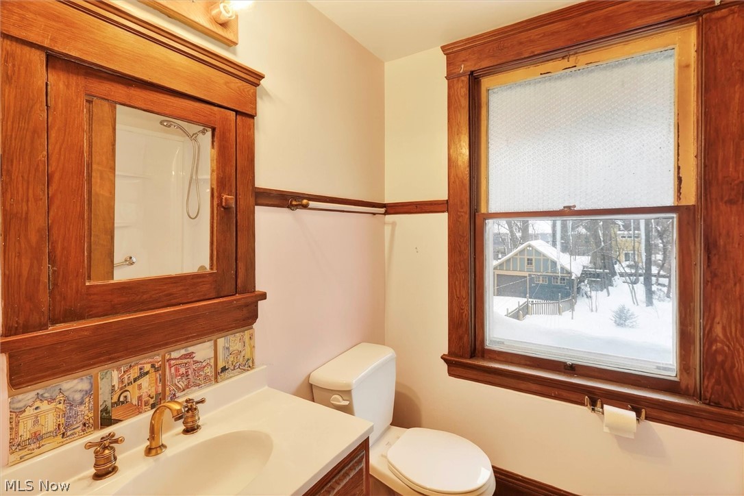 1798 Middlehurst Road Cleveland, OH 44118 - Photo 30 of 49 Bathroom featuring vanity and toilet