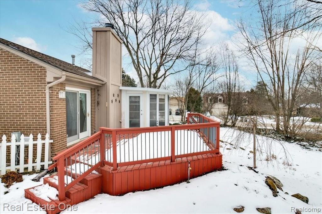 2051 Warrington Road Rochester Hills, MI 48307 - Photo 2 of 64