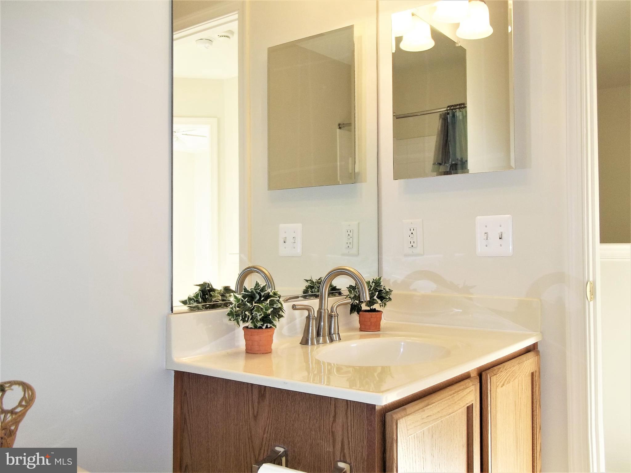 507 Rustic Court Perryville, MD 21903 - Photo 23 of 42 2nd Full Bathroom Upstairs