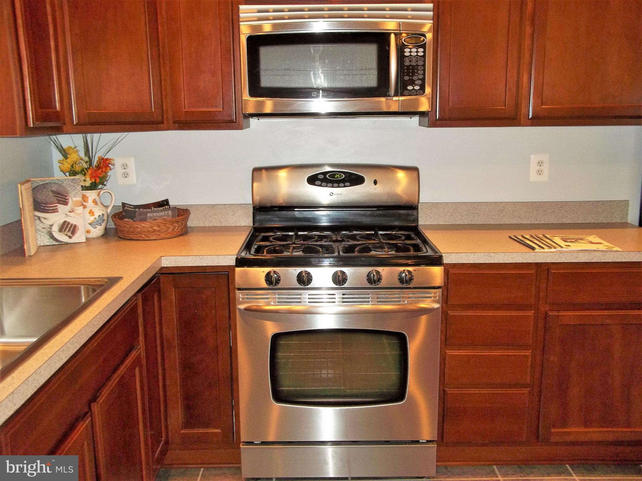 507 Rustic Court Perryville, MD 21903 - Photo 10 of 42 5 Burner Gas Stove