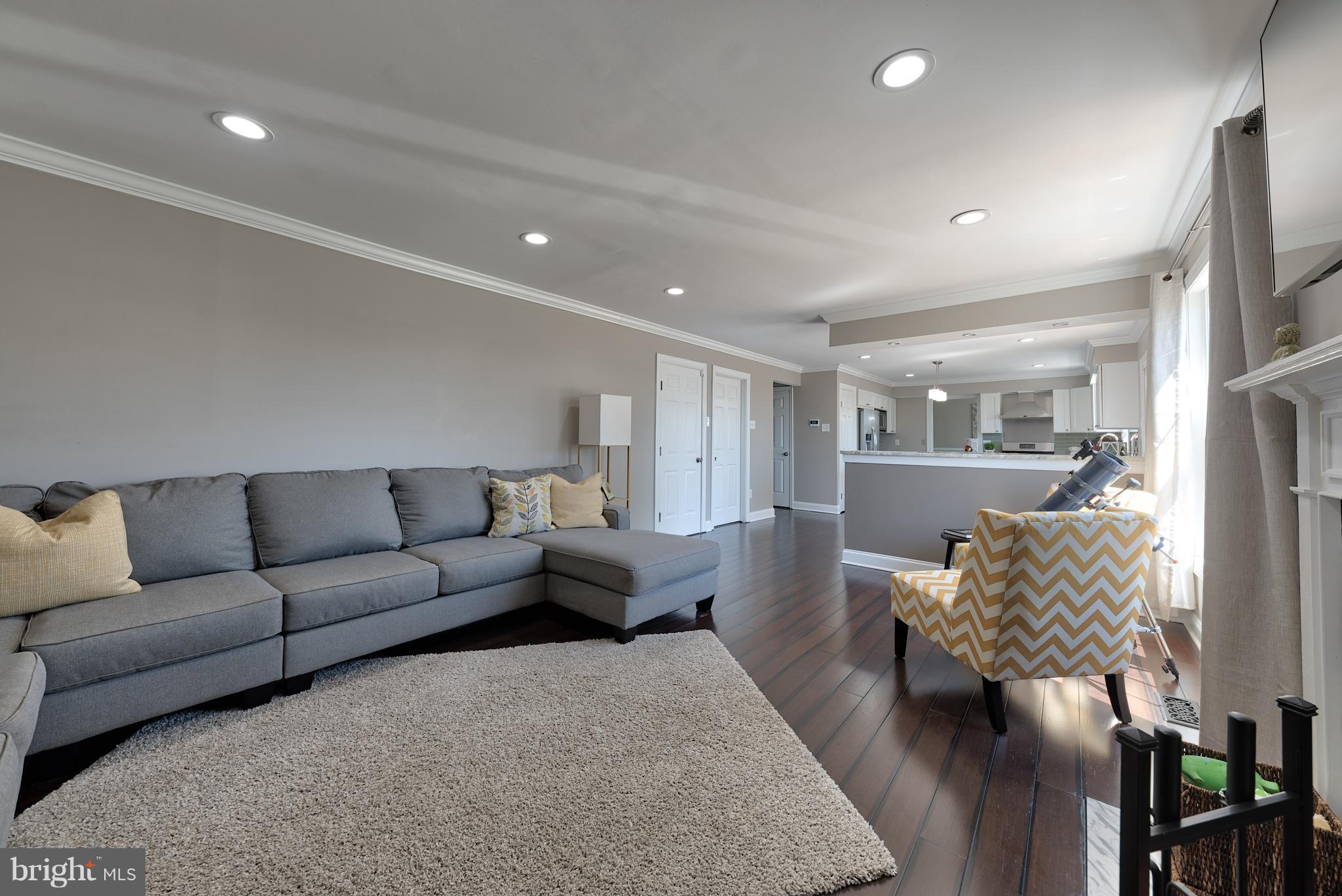 9231 Bretton Reef Road Baltimore, MD 21234 - Photo 11 of 30 Large Open Concept on First Floor w/Ample Nat. Lt.