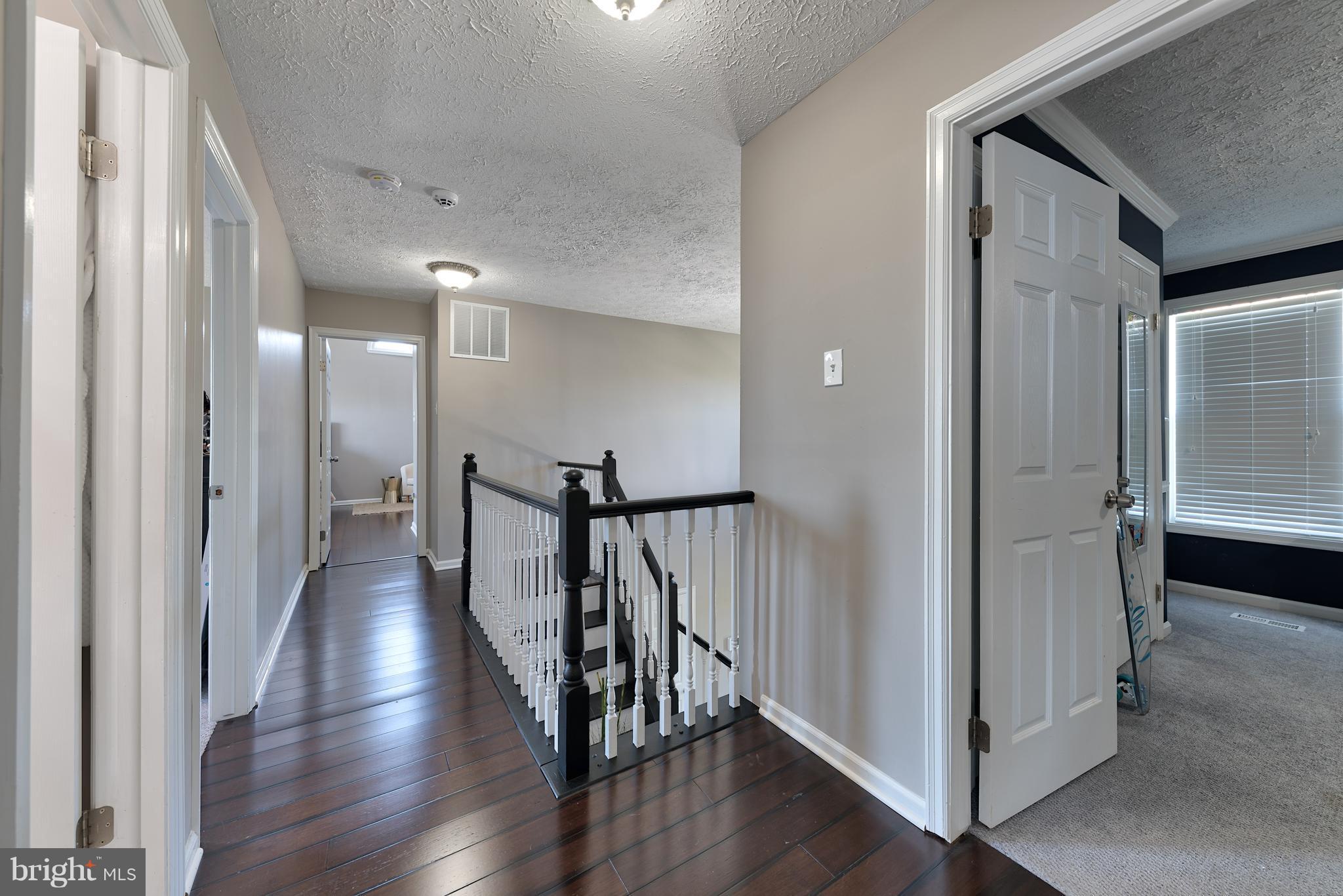9231 Bretton Reef Road Baltimore, MD 21234 - Photo 15 of 30 Second Level Walkway