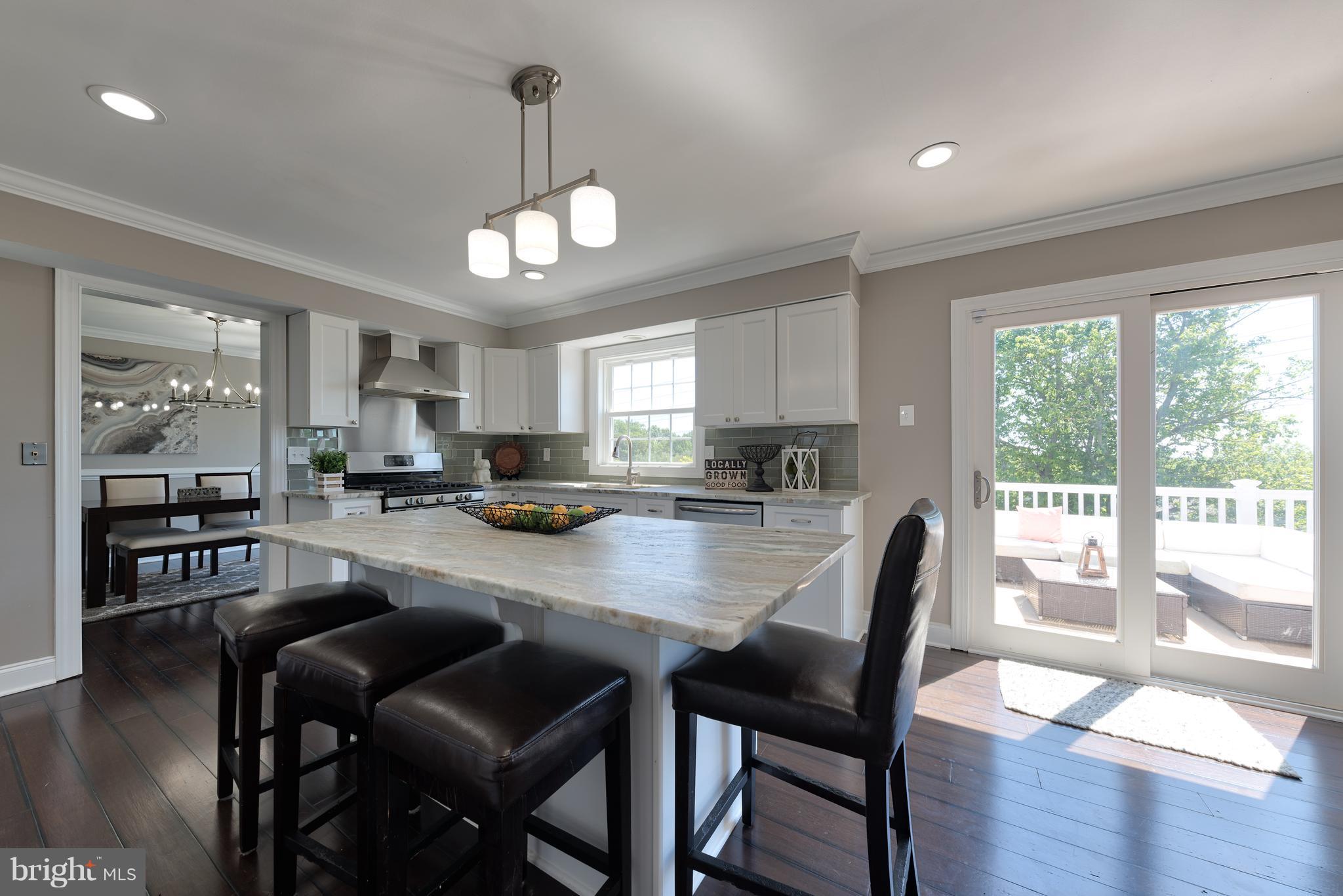 9231 Bretton Reef Road Baltimore, MD 21234 - Photo 6 of 30 Bamboo Floors, SS Appliances, New Cabinetry