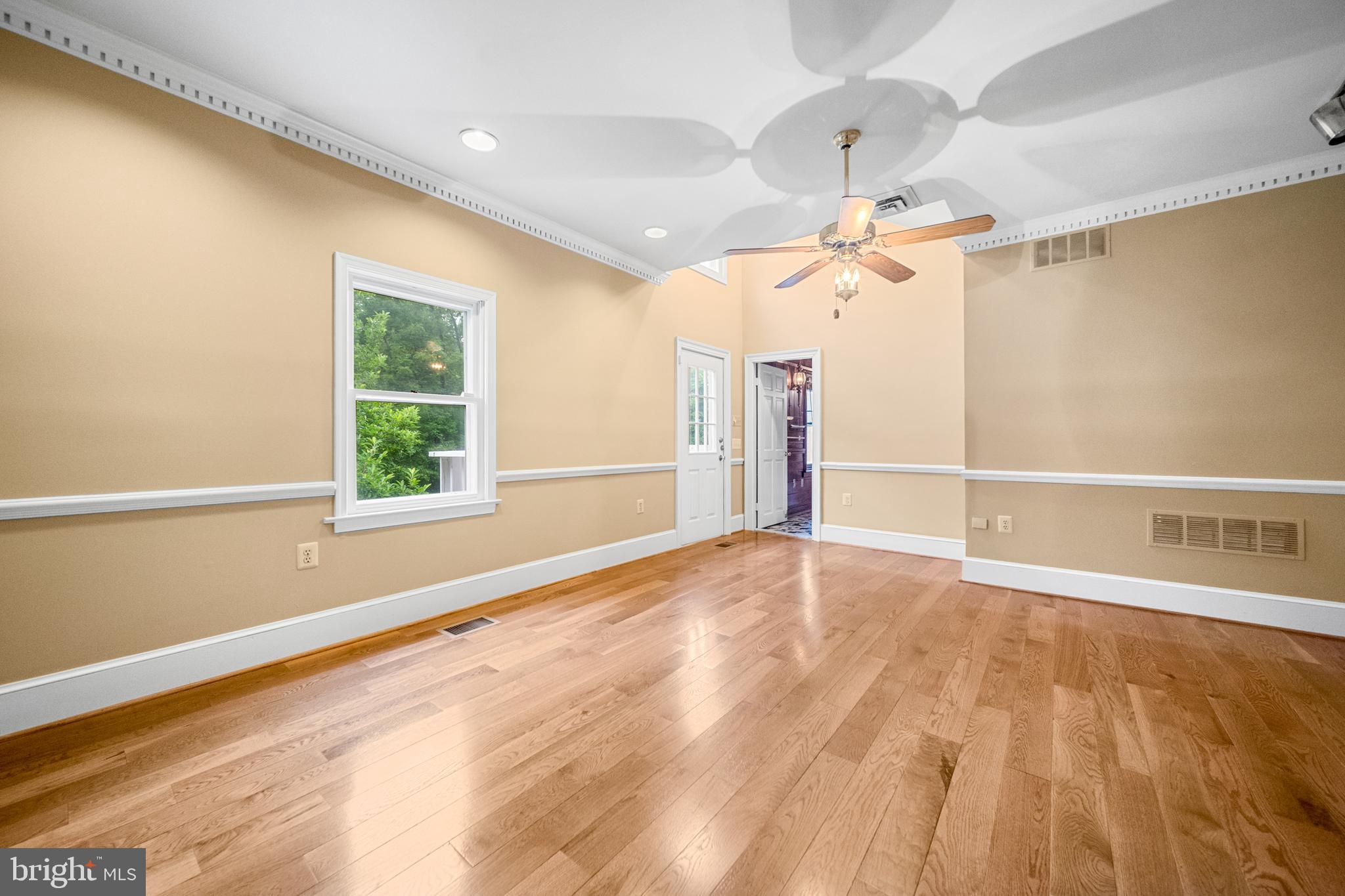 18189 Sands Road Purcellville, VA 20132 - Photo 29 of 145 Primary bedroom with new hardwood & tall ceilings.